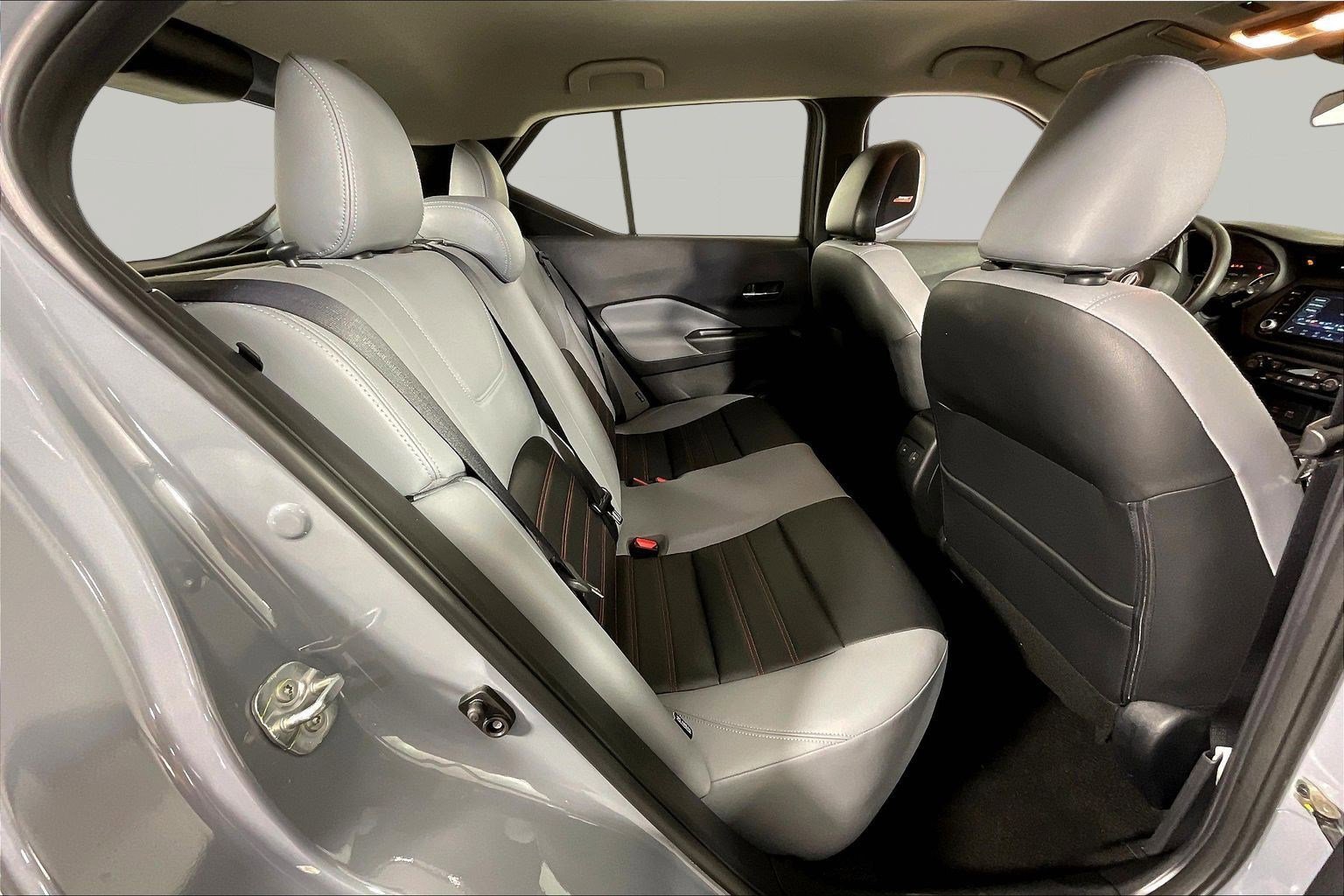 Used 2024 Nissan Kicks SR w/ SR Premium Package FWD image 25