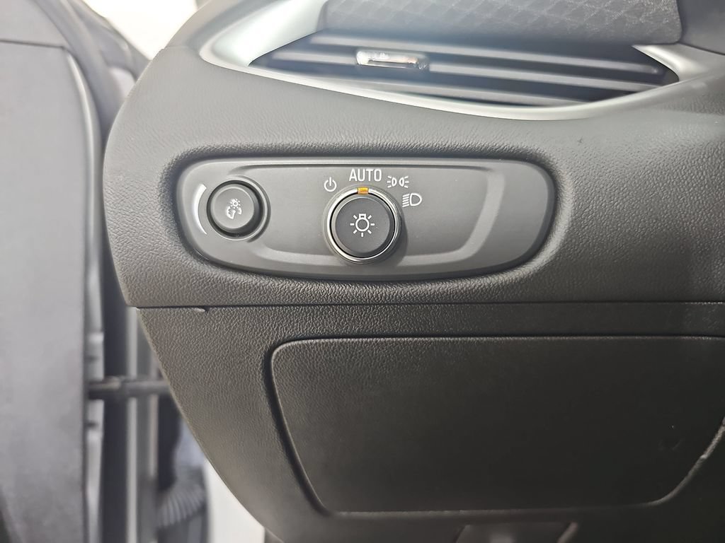 Certified 2022 Chevrolet Malibu LT FWD image 30