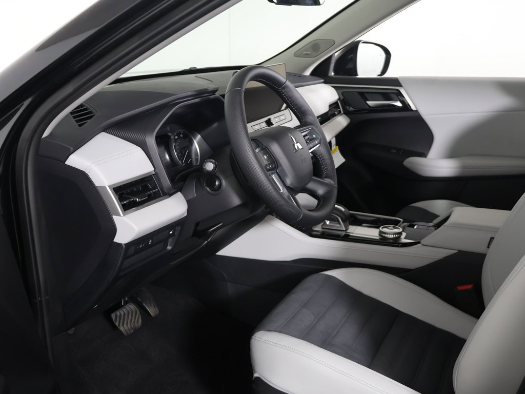 New 2026 Mitsubishi Outlander SE FWD image 25