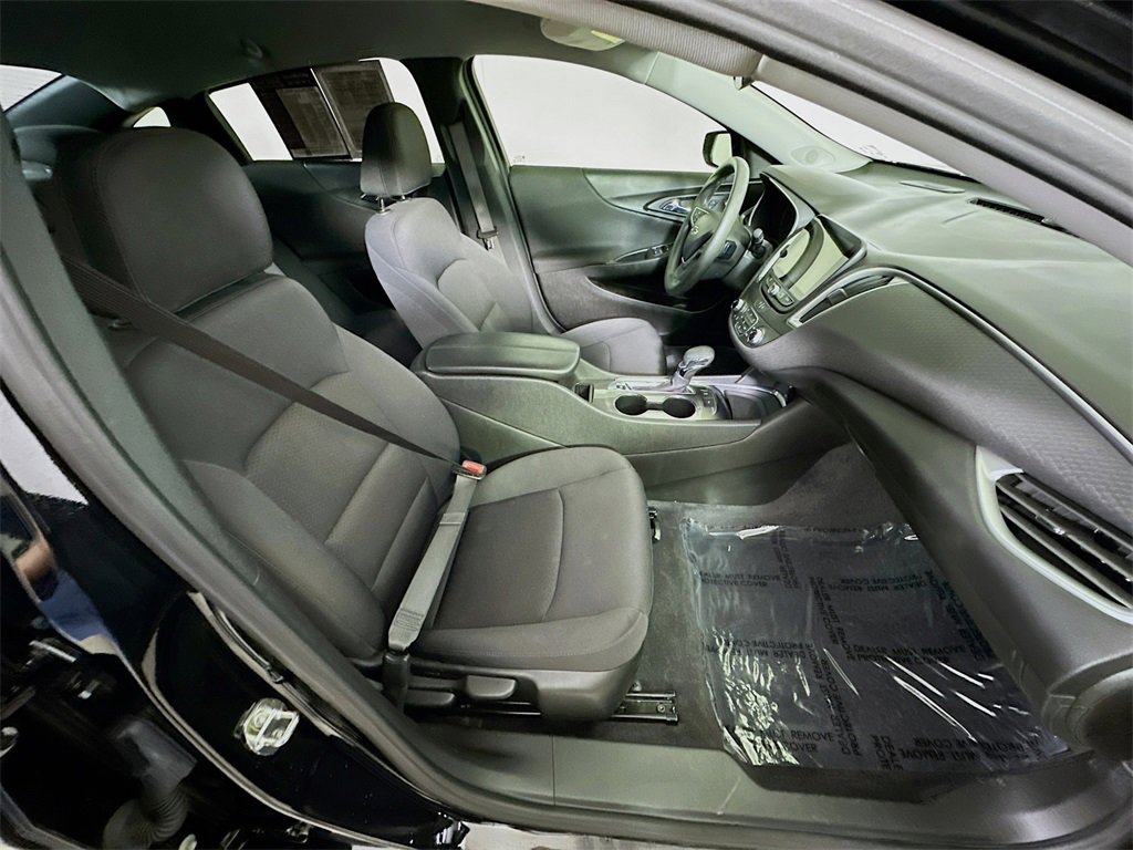 Used 2022 Chevrolet Malibu LT image 11