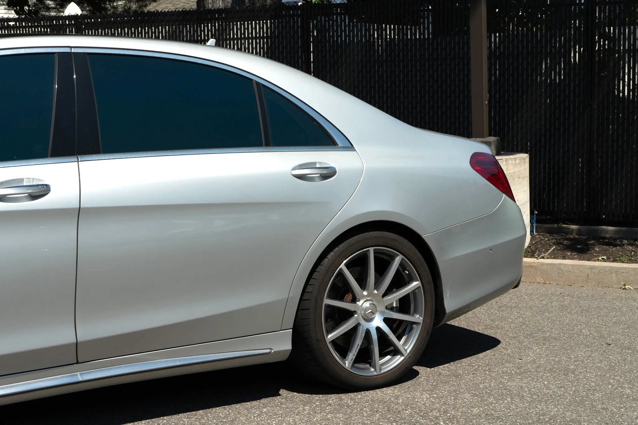 Used 2014 Mercedes-Benz S 63 AMG 4MATIC Sedan image 31