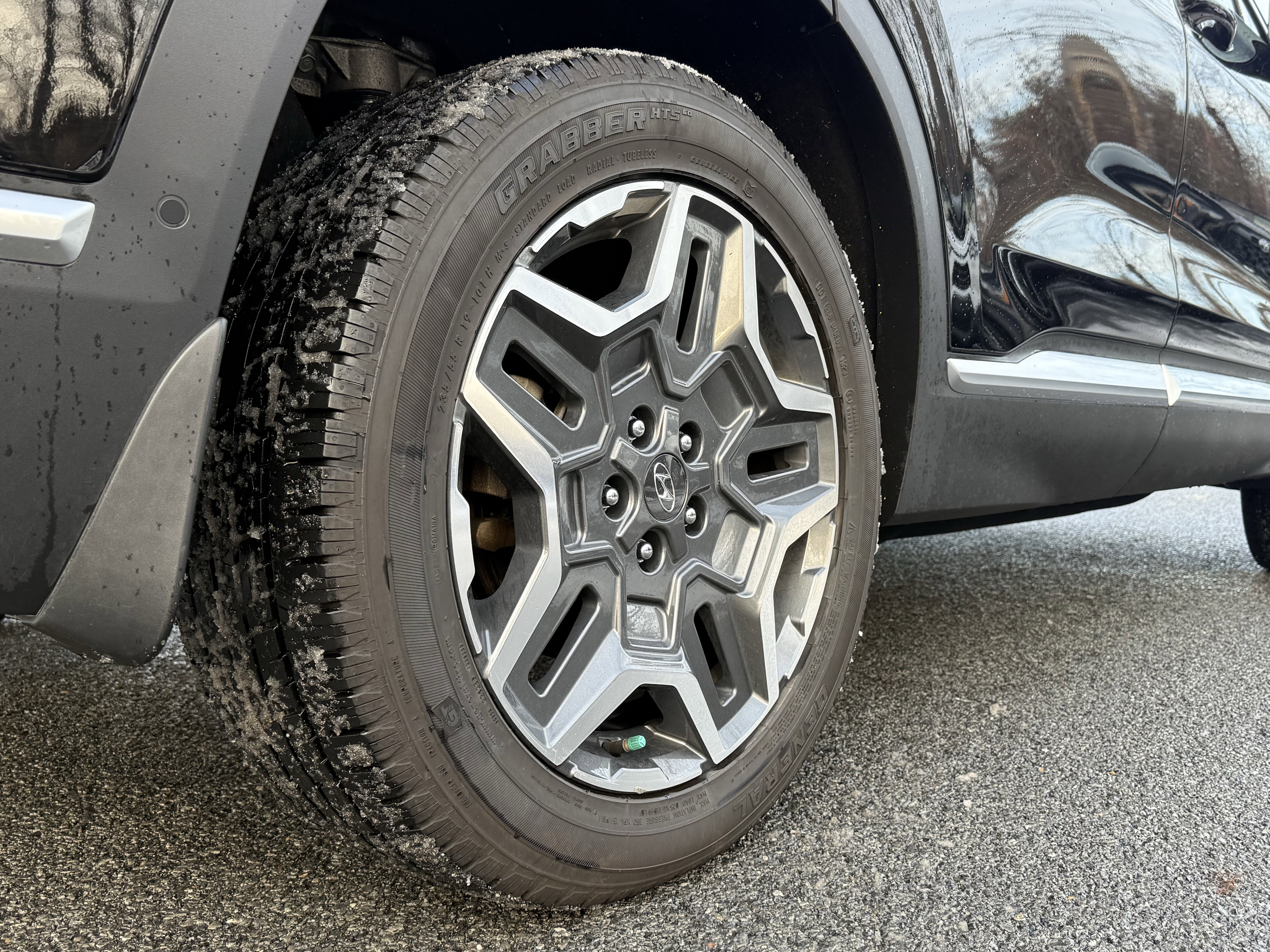 Used 2022 Hyundai Santa Fe Limited image 12