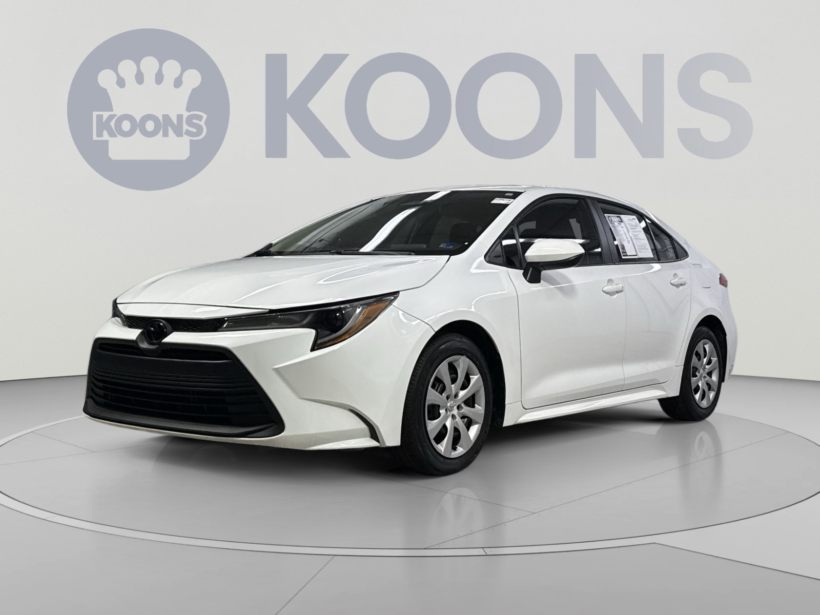 Used 2023 Toyota Corolla LE FWD image 1