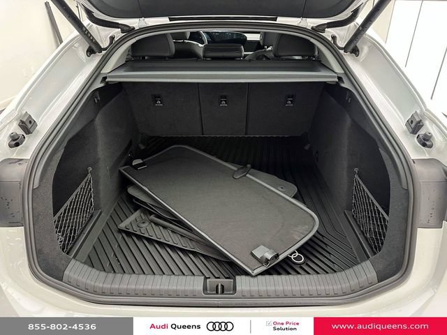 Used 2025 Audi A6 e-tron Premium Plus w/ Premium Plus AWD/4WD image 10