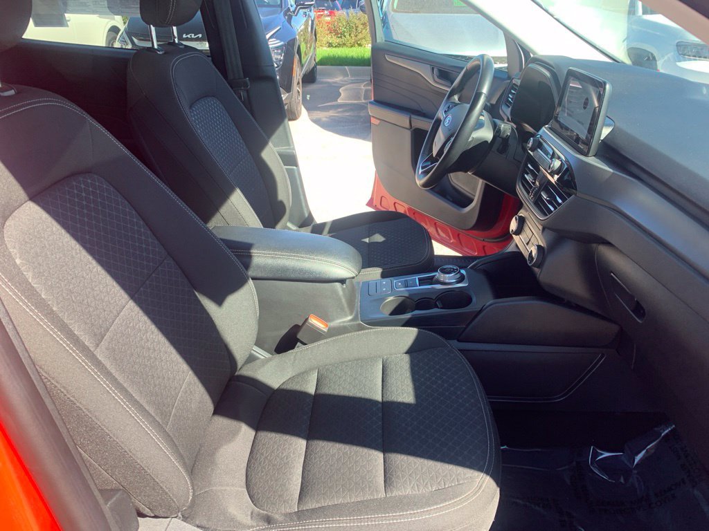 Used 2024 Ford Escape Active AWD/4WD image 16