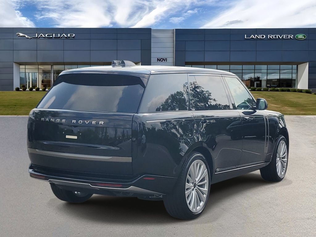 New 2026 Land Rover Range Rover Long Wheelbase SE AWD/4WD image 3