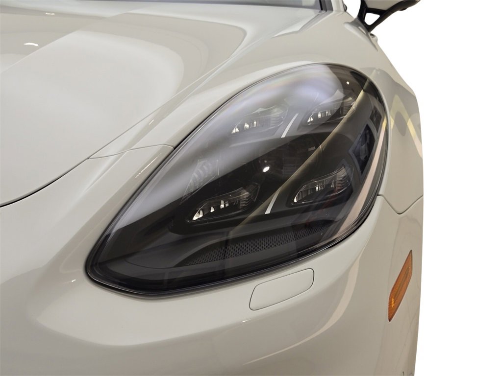 Used 2018 Porsche Panamera 4S Executive w/ Sportdesign Package image 3