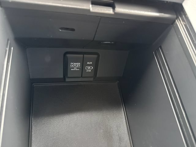 Used 2019 Honda Pilot Touring image 34