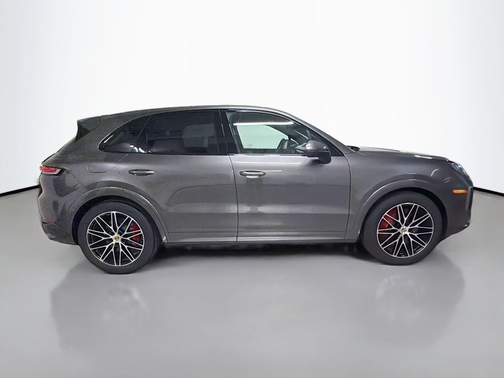 Certified 2024 Porsche Cayenne S AWD/4WD image 8