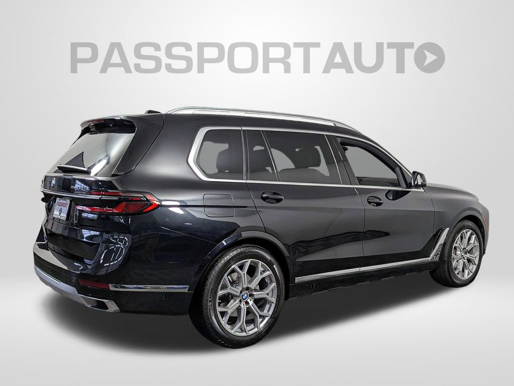 Used 2025 BMW X7 xDrive40i w/ Premium Package AWD/4WD image 7