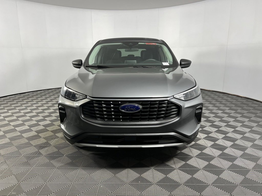 Used 2025 Ford Escape Active image 10