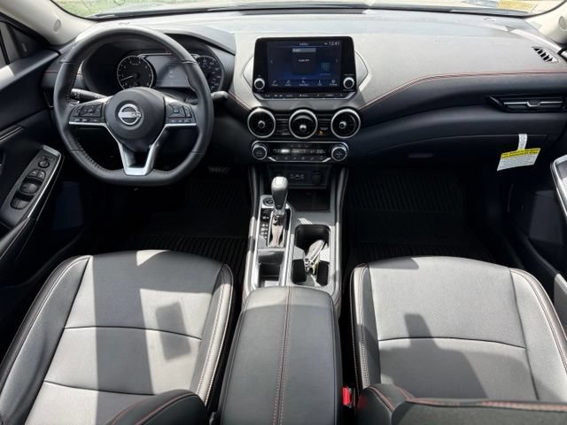 Used 2025 Nissan Sentra SR w/ SR Premium Package FWD image 31