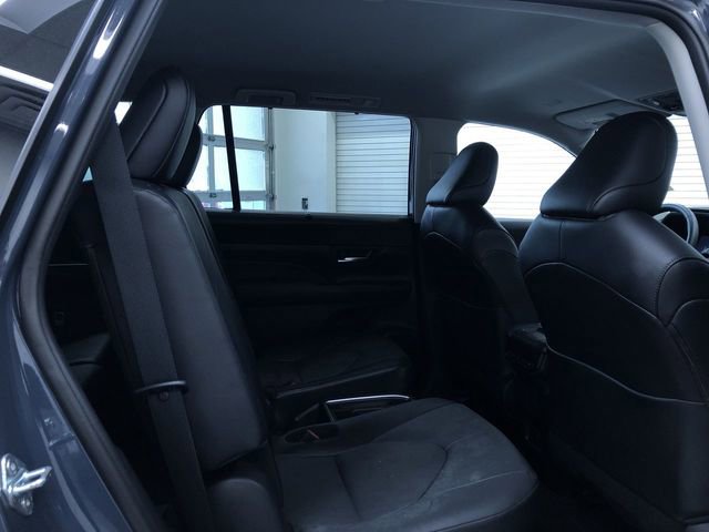 Used 2025 Toyota Grand Highlander XLE image 23