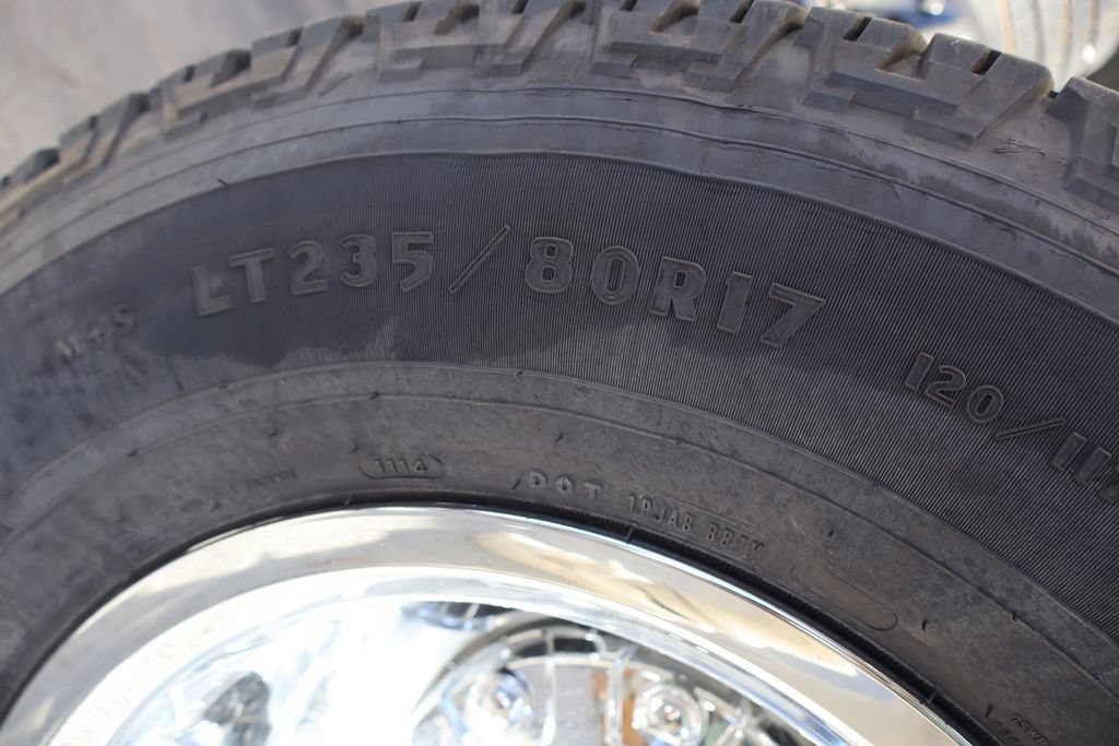 Used 2022 RAM 3500 Tradesman w/ Chrome Appearance Group RWD image 27