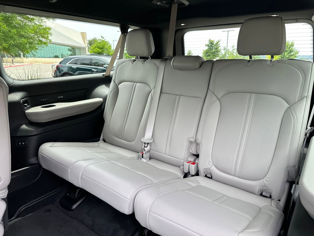New 2026 Jeep Grand Wagoneer L 4WD image 34