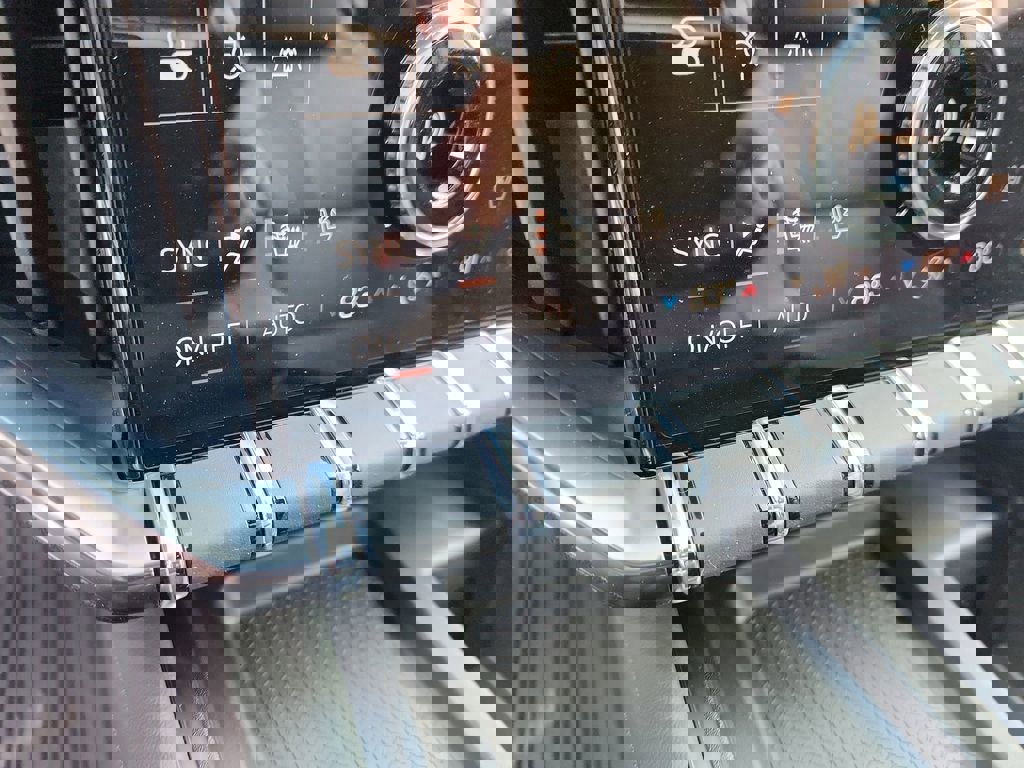 New 2026 GMC Acadia AT4 w/ Super Cruise Package image 16