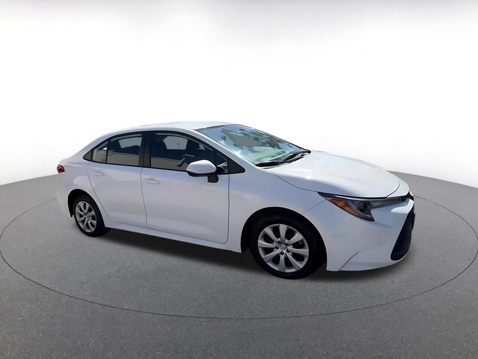 Used 2025 Toyota Corolla LE FWD video 2