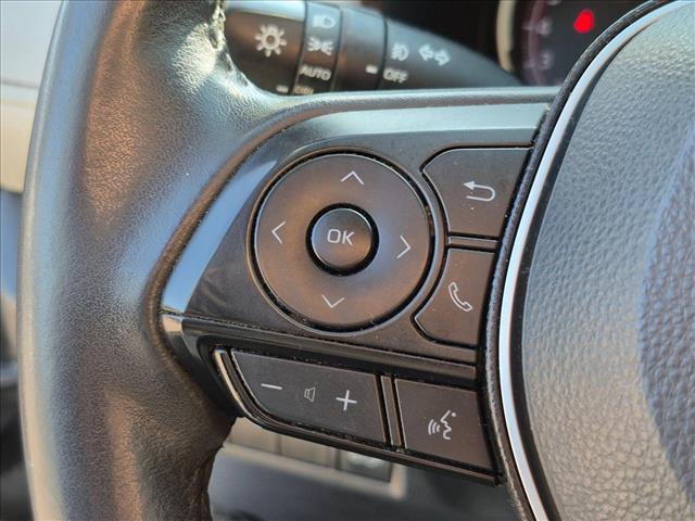 Used 2020 Toyota RAV4 Limited FWD image 11