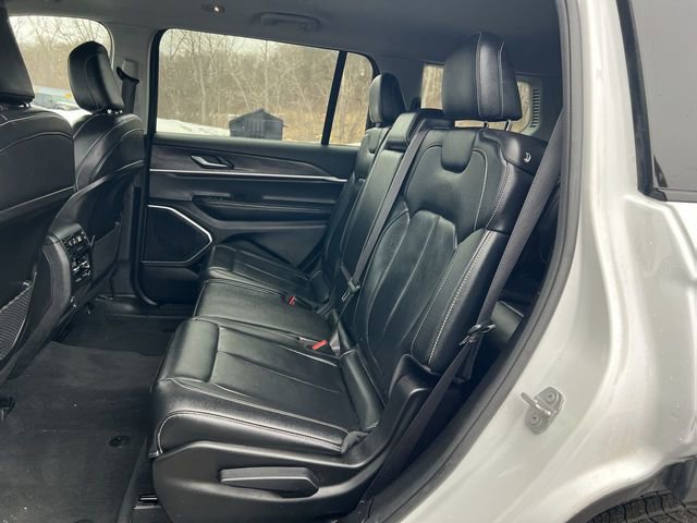 Used 2022 Jeep Grand Cherokee L Limited image 17
