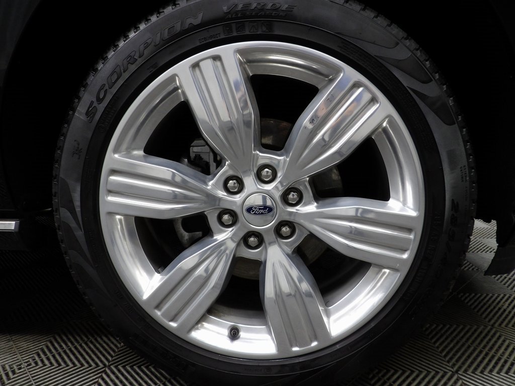 Used 2024 Ford Expedition Platinum image 8