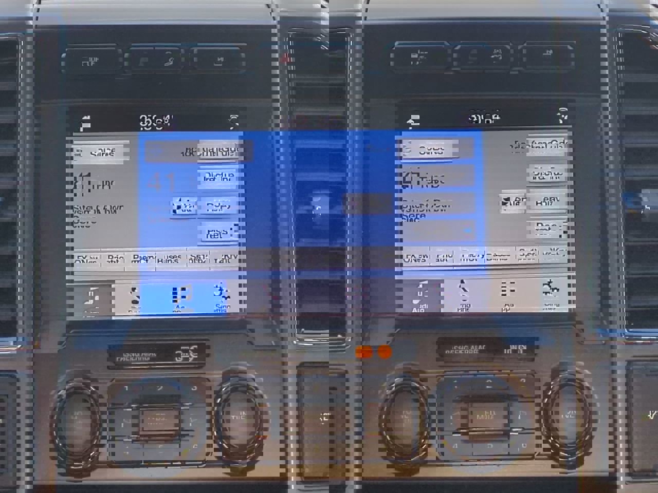 Used 2019 Ford F250 XLT w/ FX4 Off-Road Package image 17