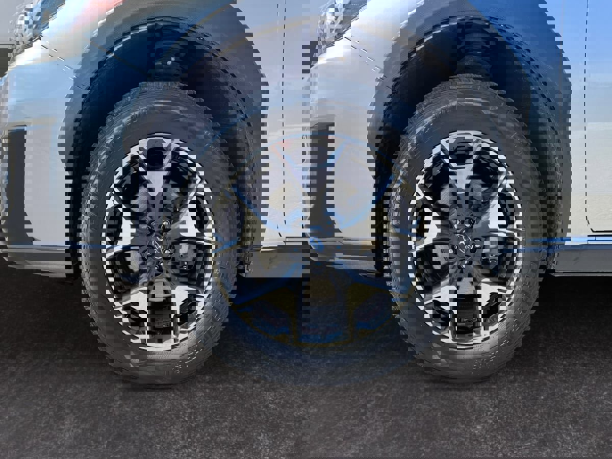 Used 2019 Subaru Crosstrek 2.0i Premium w/ Eyesight System image 10