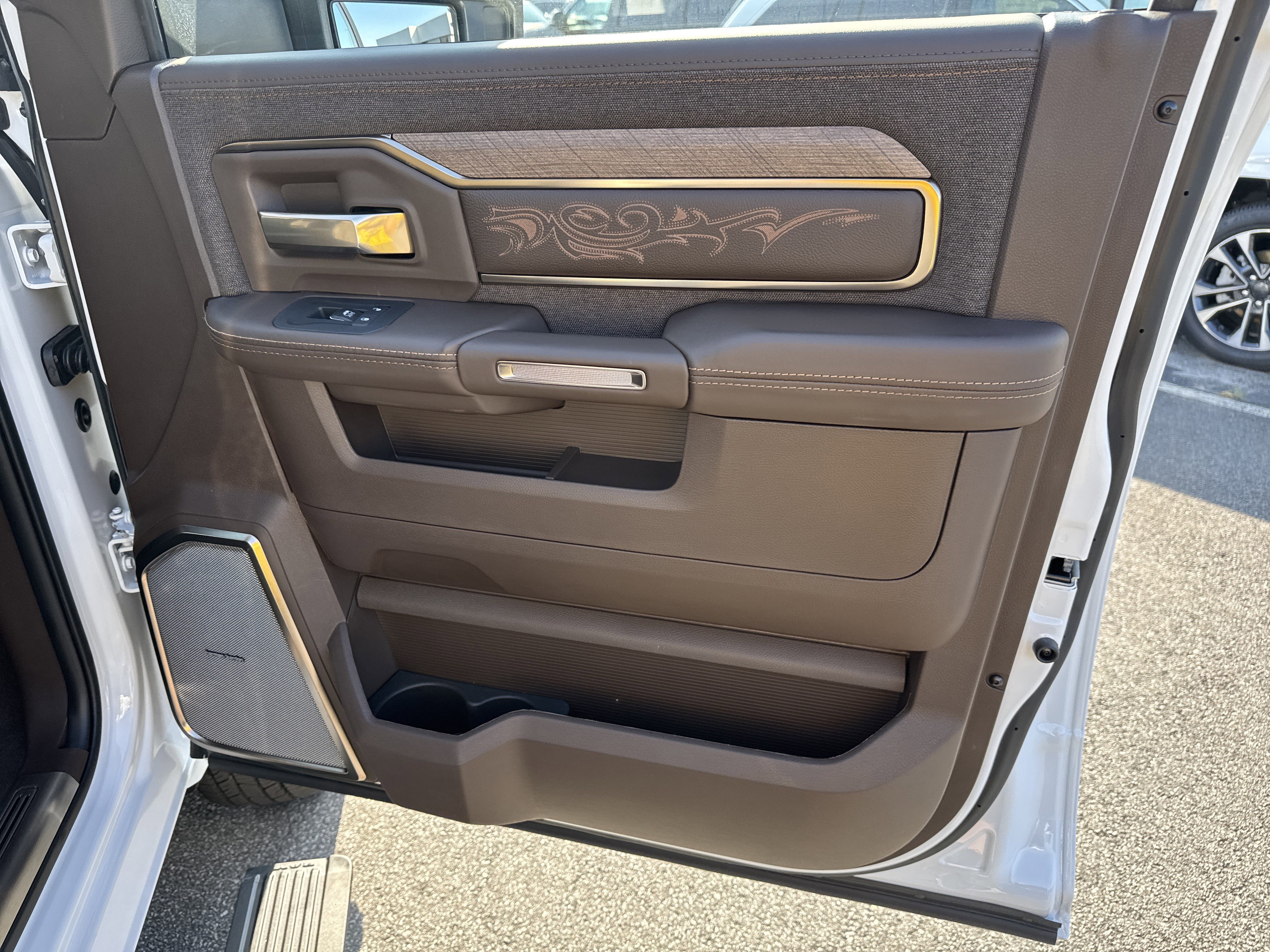 New 2026 RAM 3500 Longhorn image 19