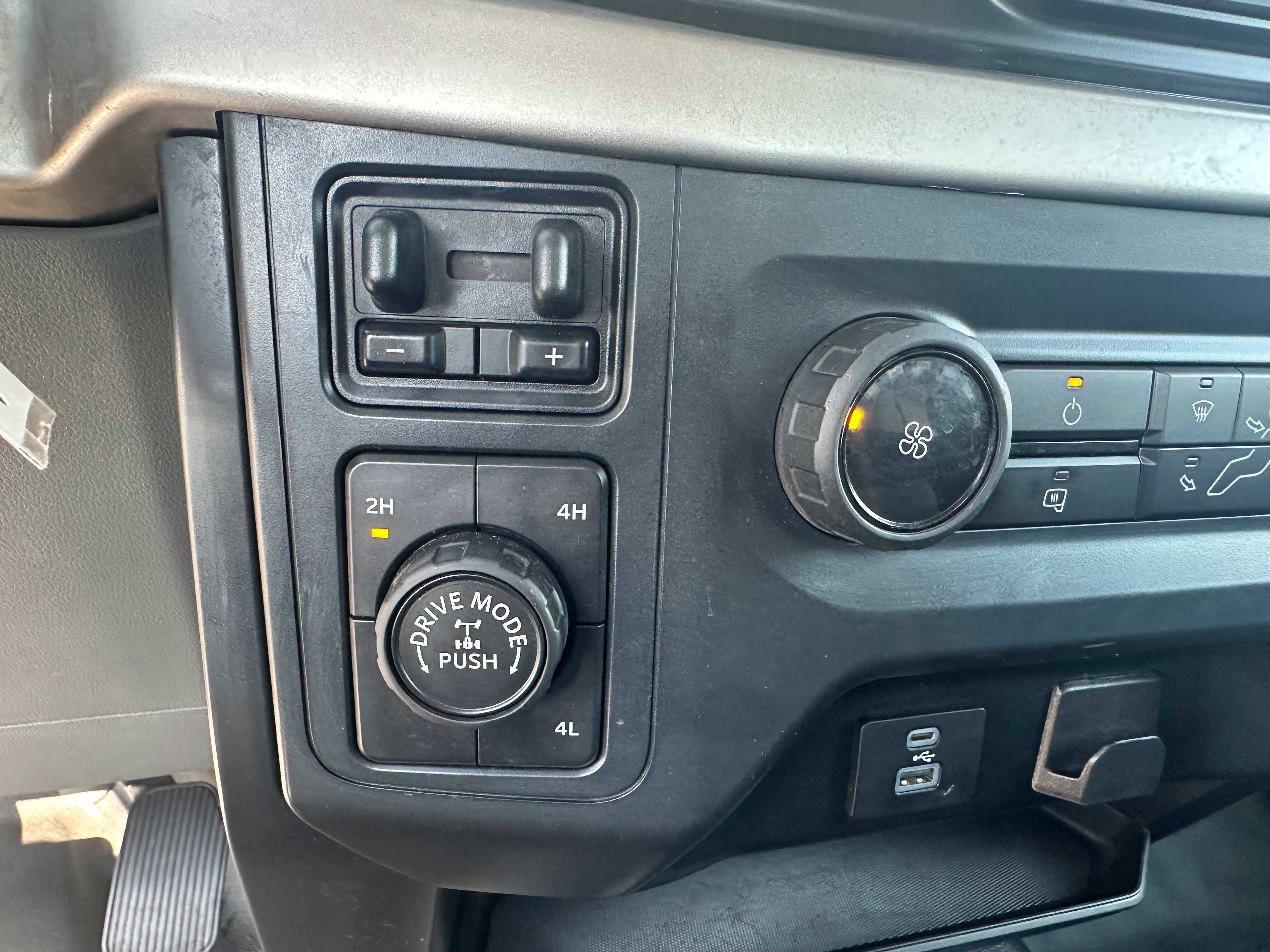 Used 2022 Ford F150 XL w/ Equipment Group 101A High AWD/4WD image 2