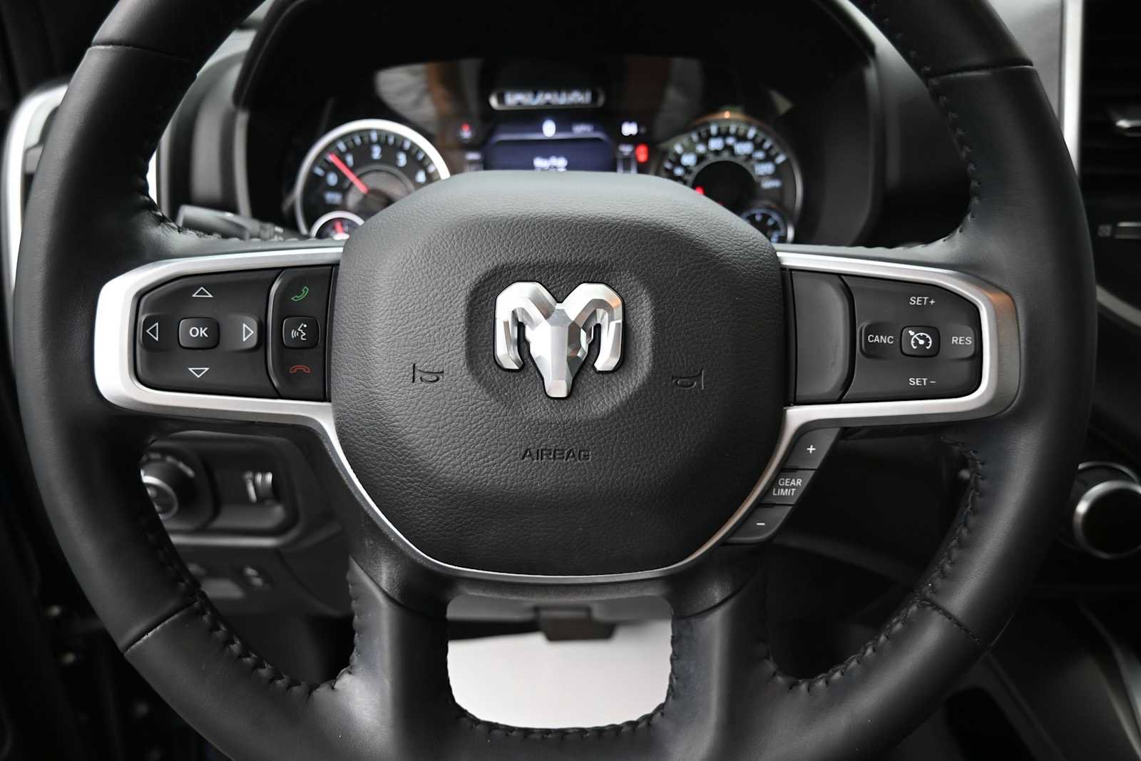 Used 2023 RAM 1500 Big Horn AWD/4WD image 6