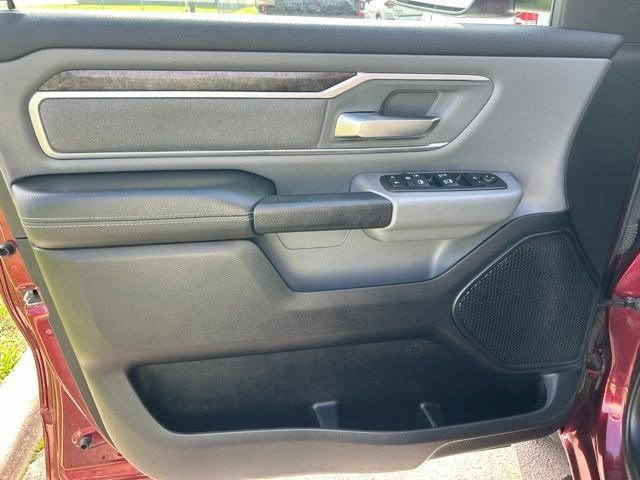 Used 2020 RAM 1500 Big Horn AWD/4WD image 11