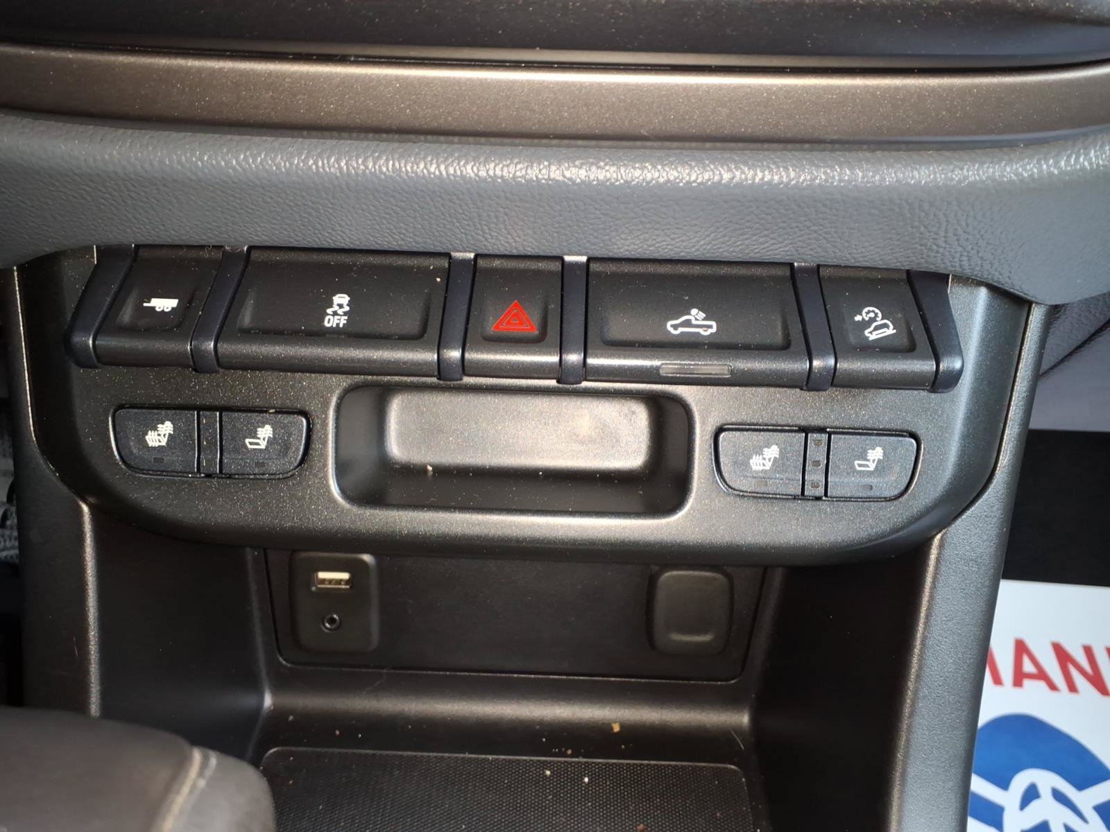Used 2018 Chevrolet Colorado Z71 AWD/4WD image 27