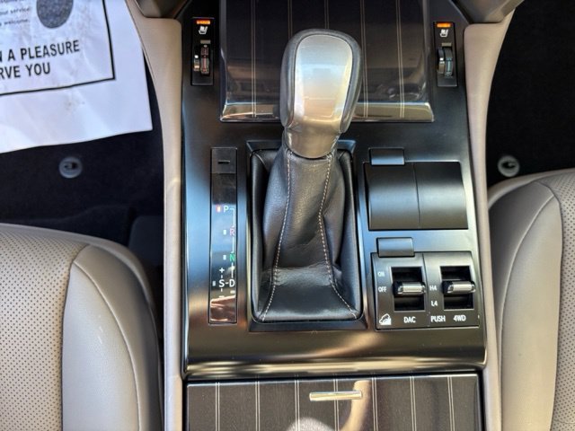 Used 2020 Lexus GX 460 Premium w/ Premium Package AWD/4WD image 23