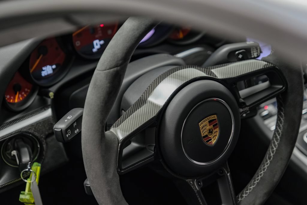 Used 2018 Porsche 911 GT2 RS RWD image 15