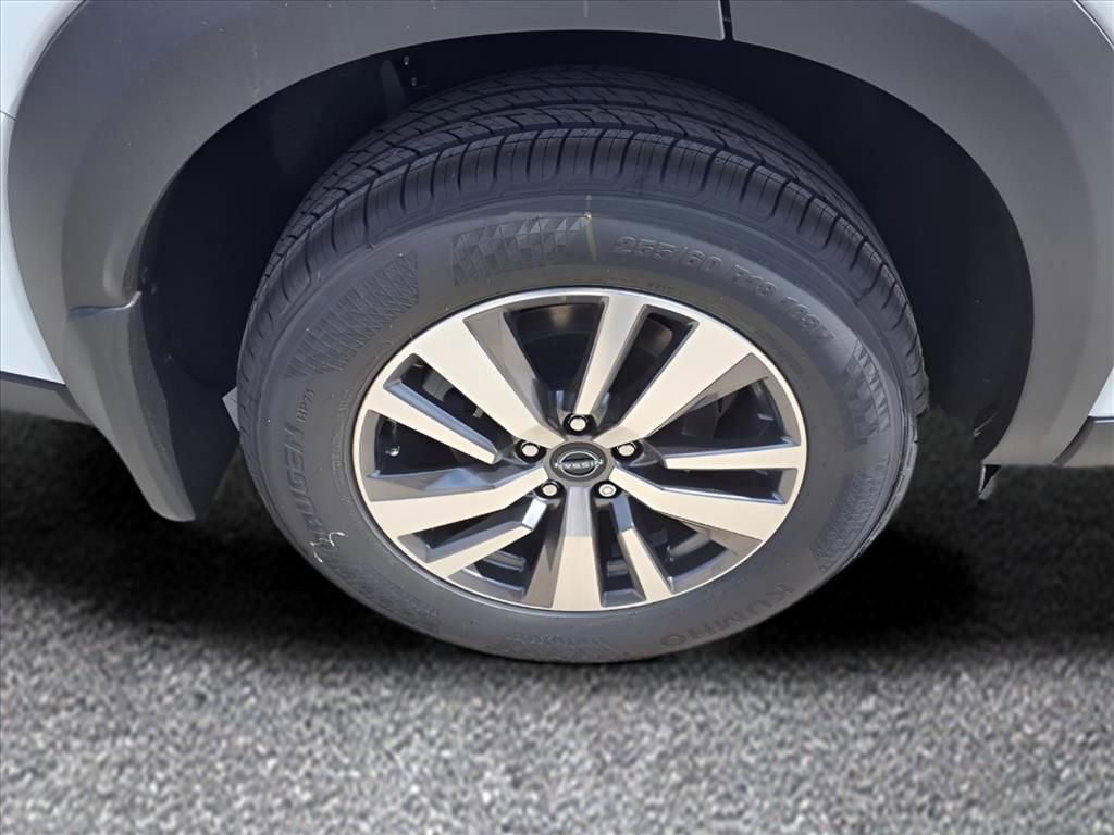 New 2025 Nissan Pathfinder SL image 8