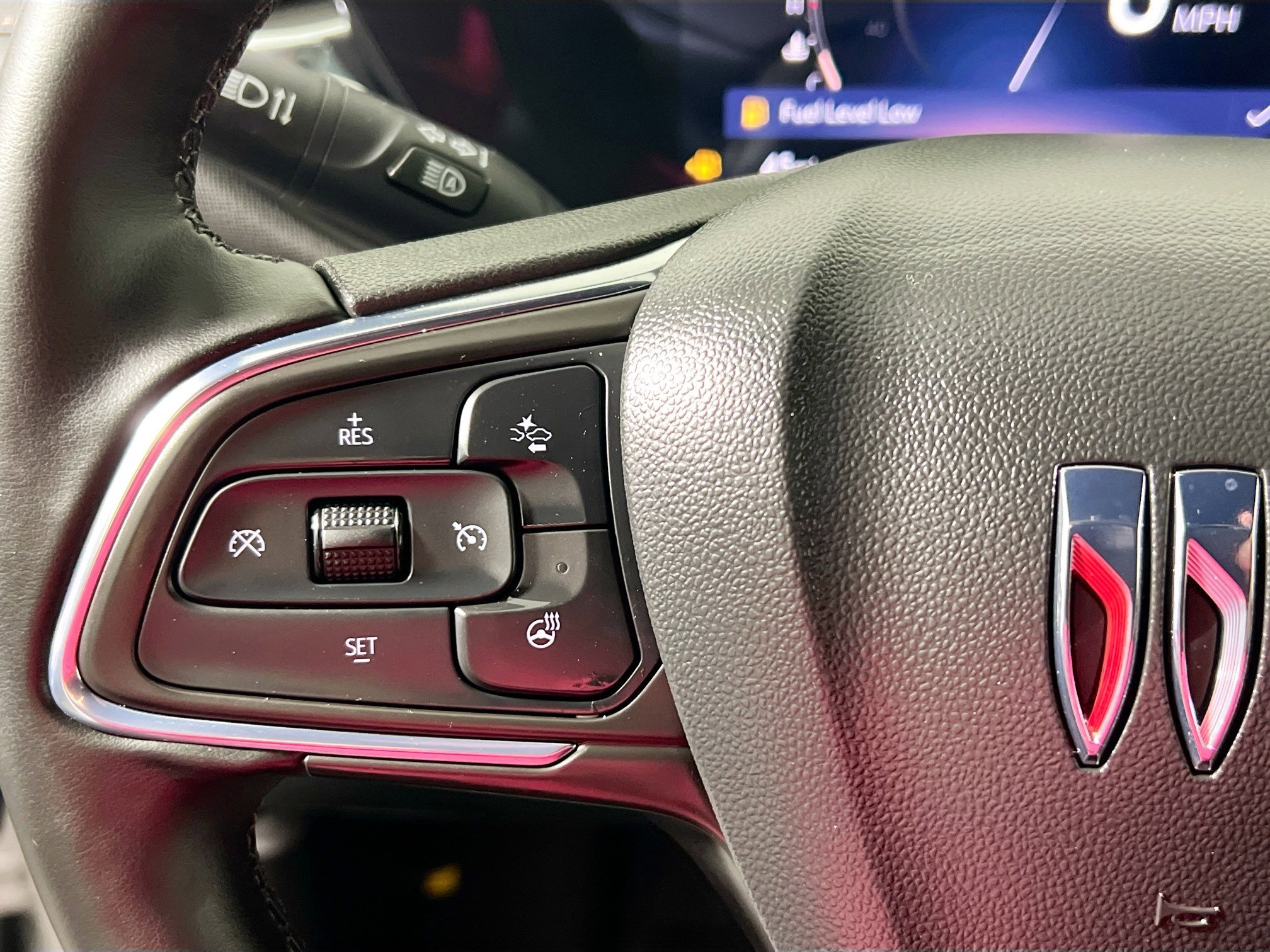 Used 2025 Buick Envista Avenir image 18