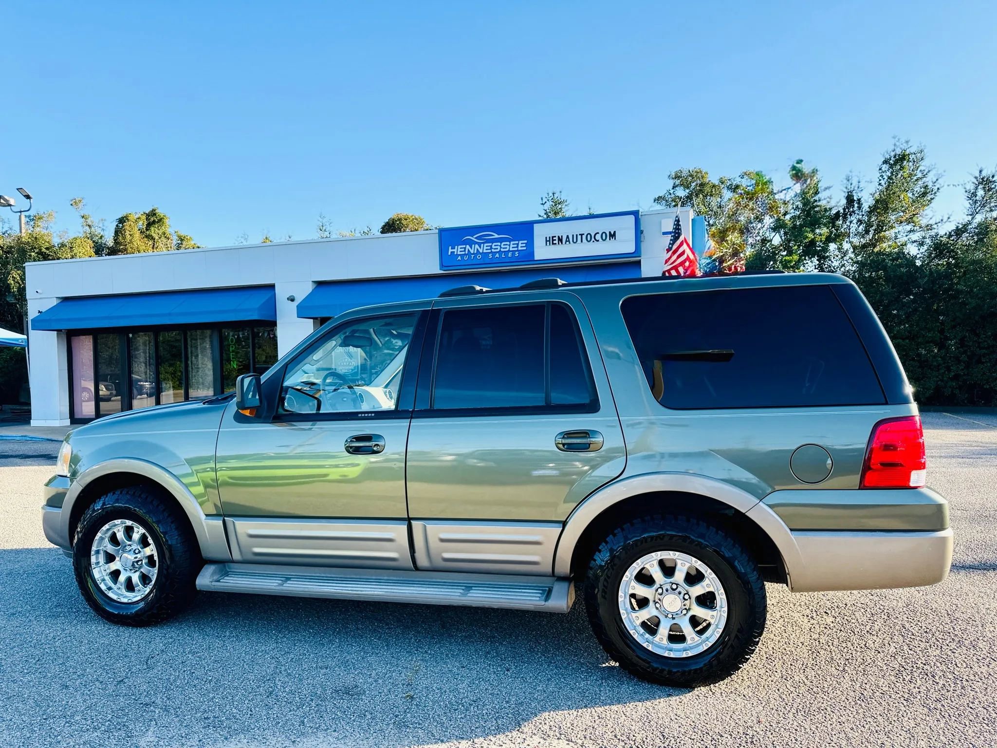 Used 2004 Ford Expedition Eddie Bauer image 38