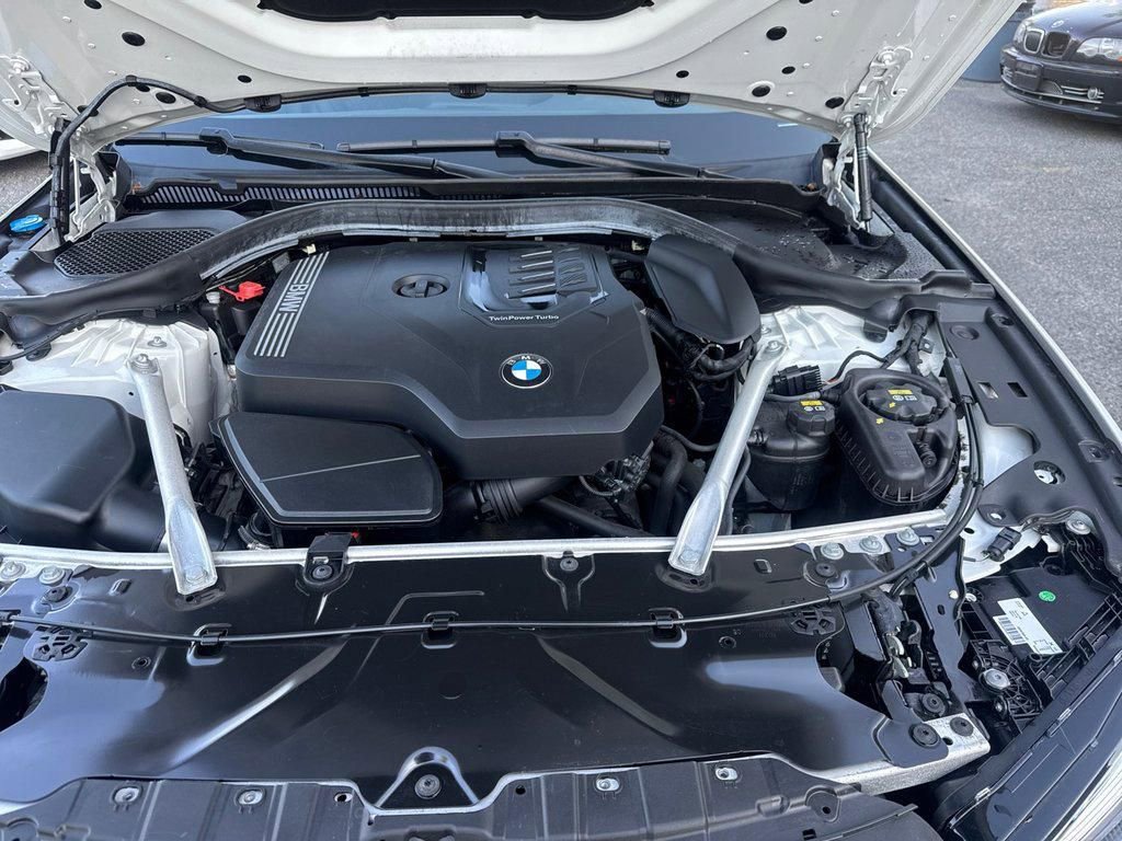 Used 2022 BMW 530i w/ M Sport Package RWD image 36