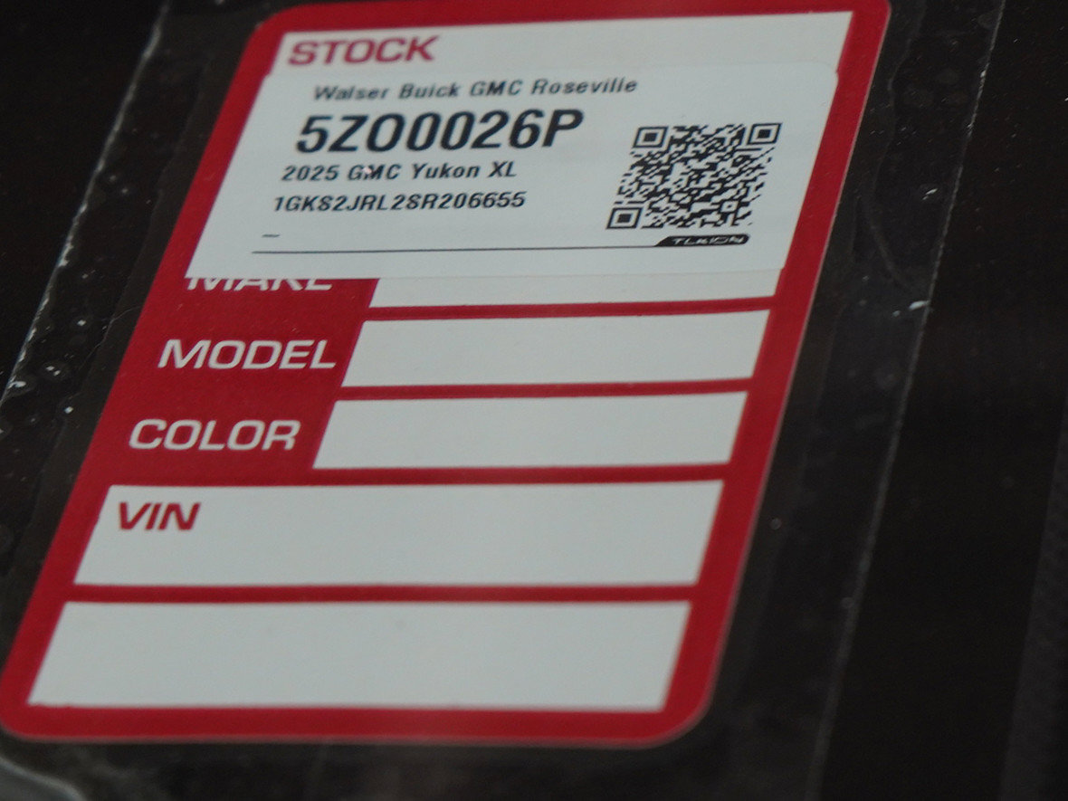 Used 2025 GMC Yukon XL Denali w/ Sun & Power Step Package AWD/4WD image 33