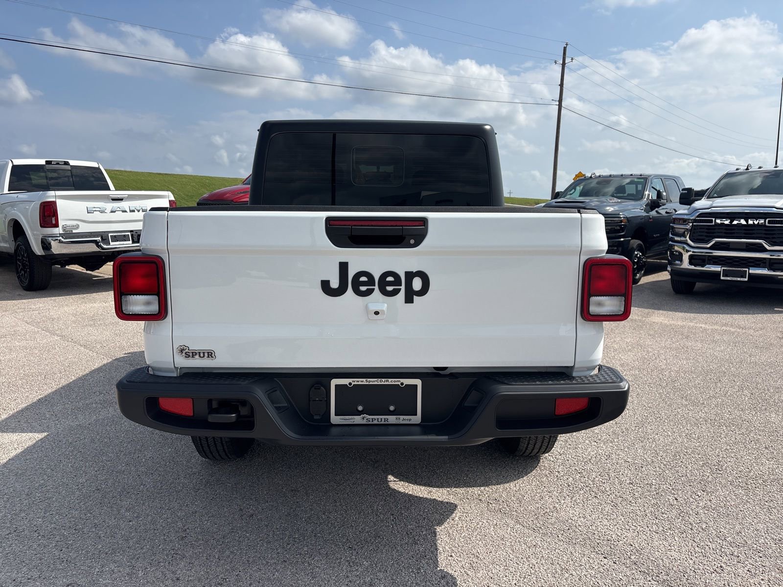 New 2026 Jeep Gladiator Sport image 5