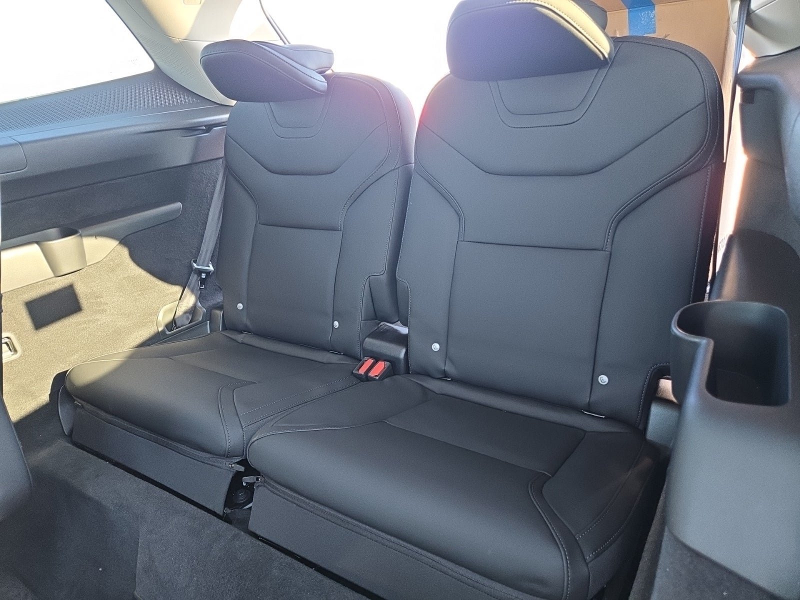 Used 2025 Volvo EX90 Plus AWD/4WD image 2