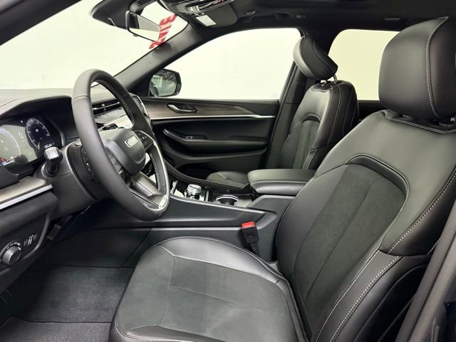 New 2026 Jeep Grand Cherokee Altitude AWD/4WD image 14