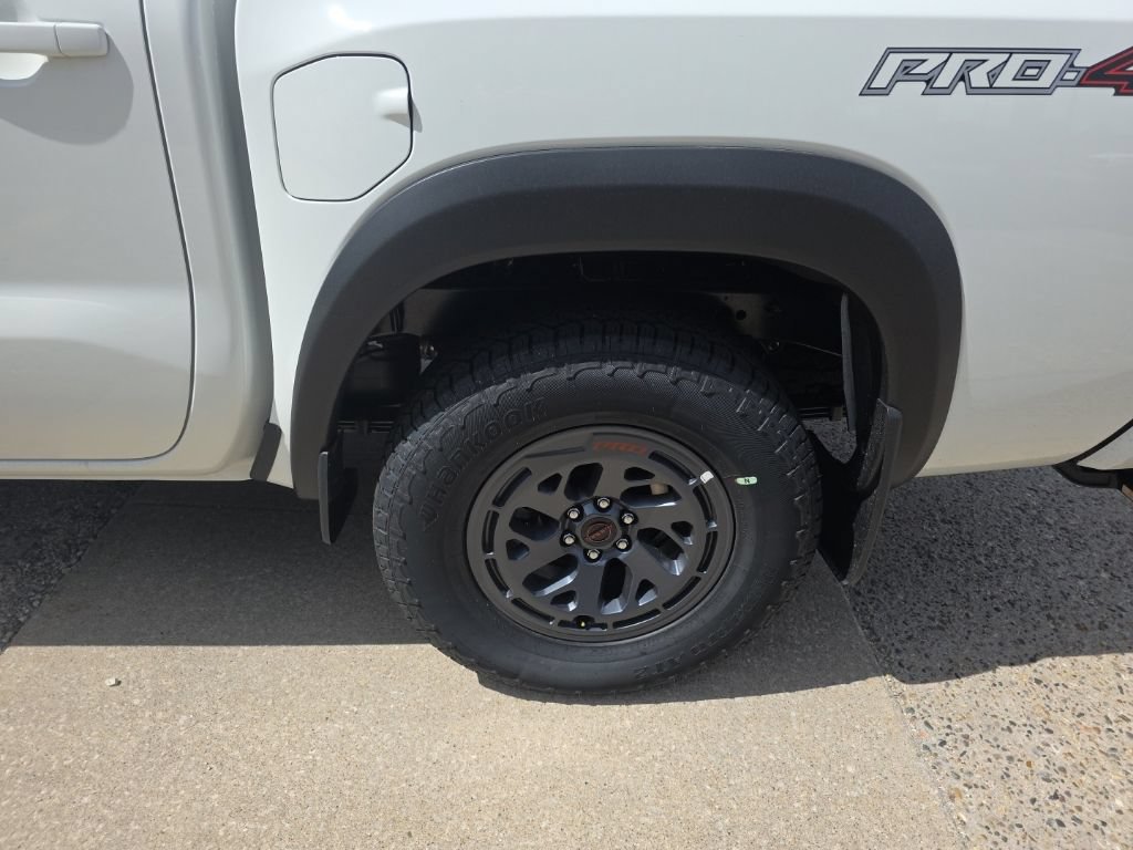New 2026 Nissan Frontier PRO-4X w/ Tow Package AWD/4WD image 12