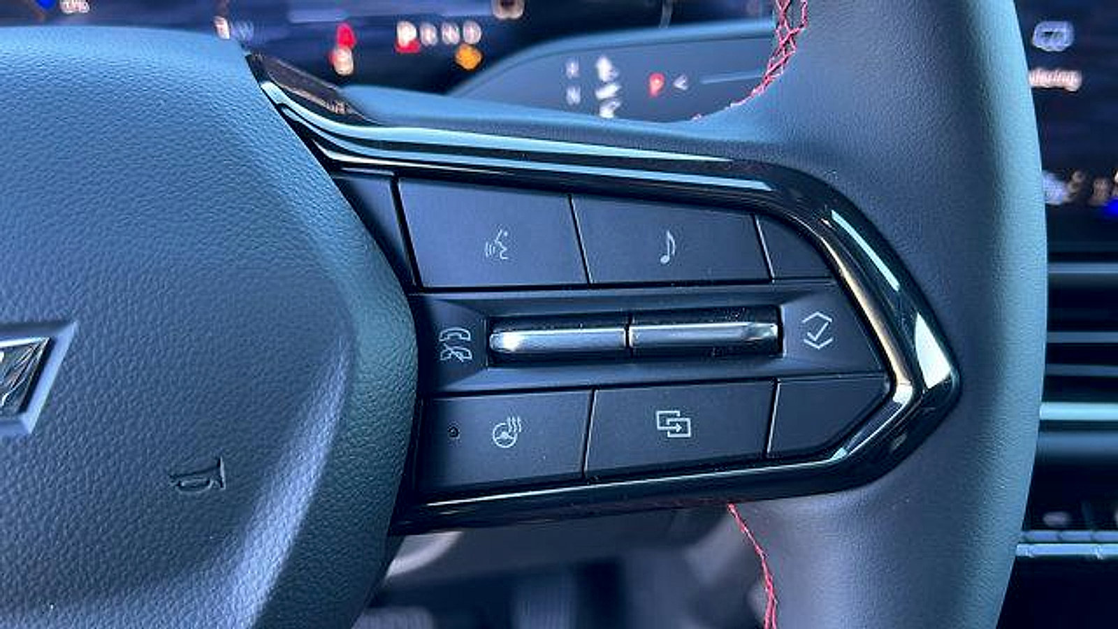 New 2026 Chevrolet Equinox EV RS image 25