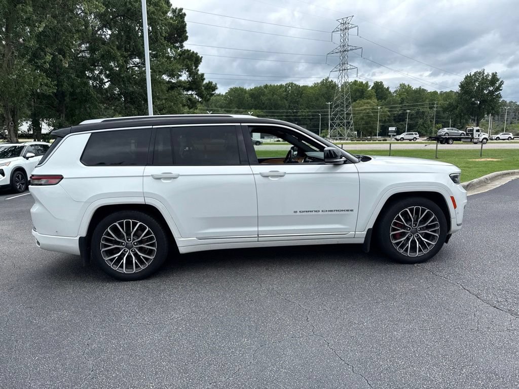 Used 2021 Jeep Grand Cherokee L Summit AWD/4WD image 6