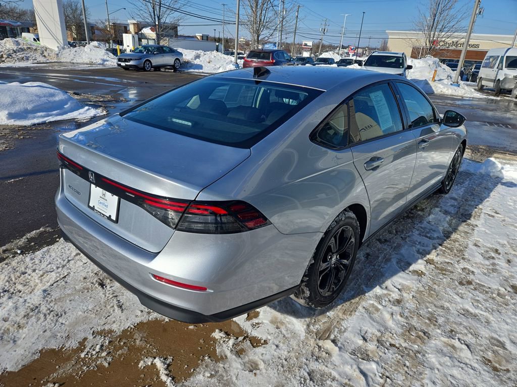 Certified 2025 Honda Accord SE image 3