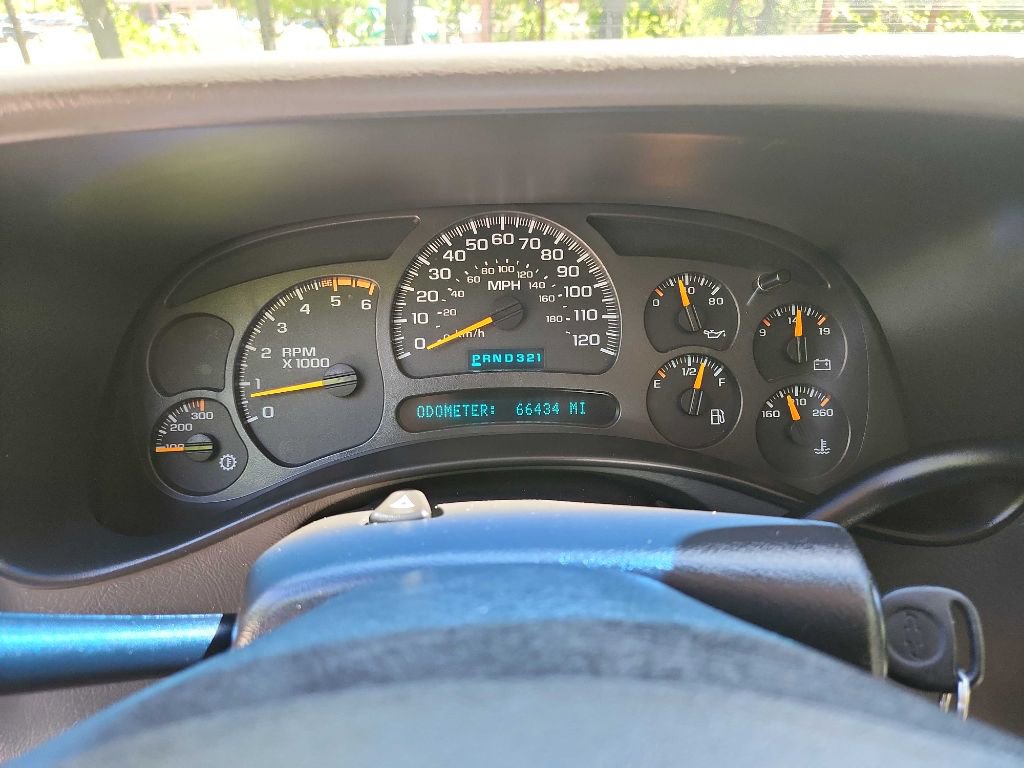 Used 2003 Chevrolet Silverado 2500 LS image 22