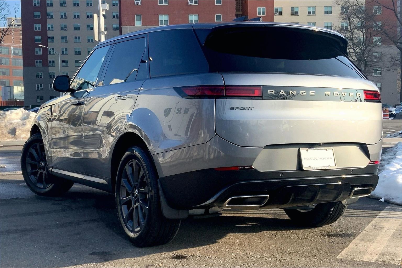 Used 2025 Land Rover Range Rover Sport S image 11