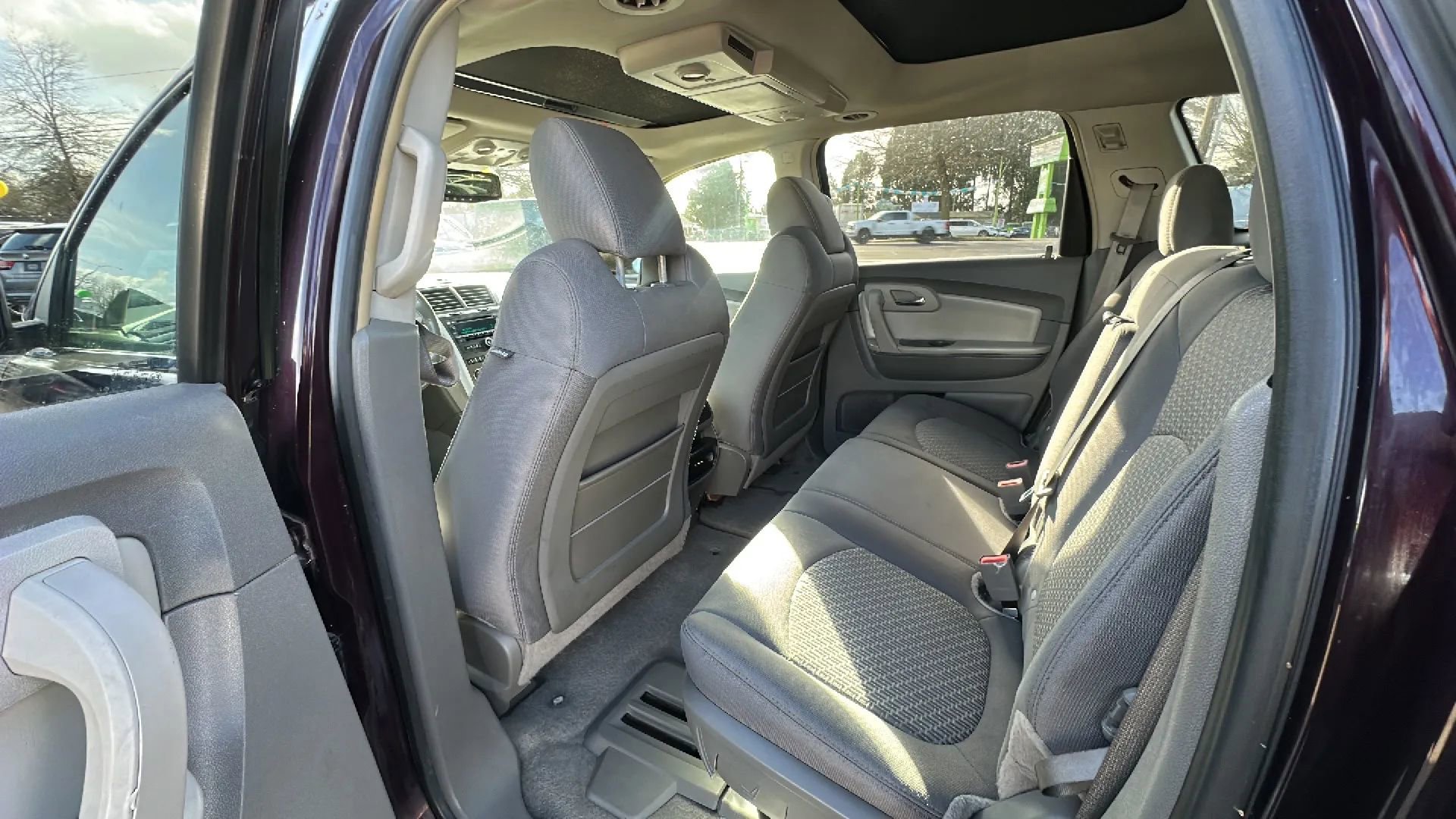 Used 2009 Chevrolet Traverse LT FWD image 9