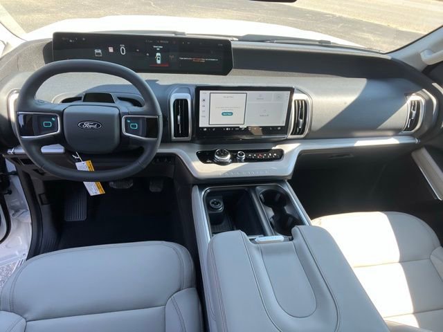 New 2025 Ford Expedition Max Active image 8