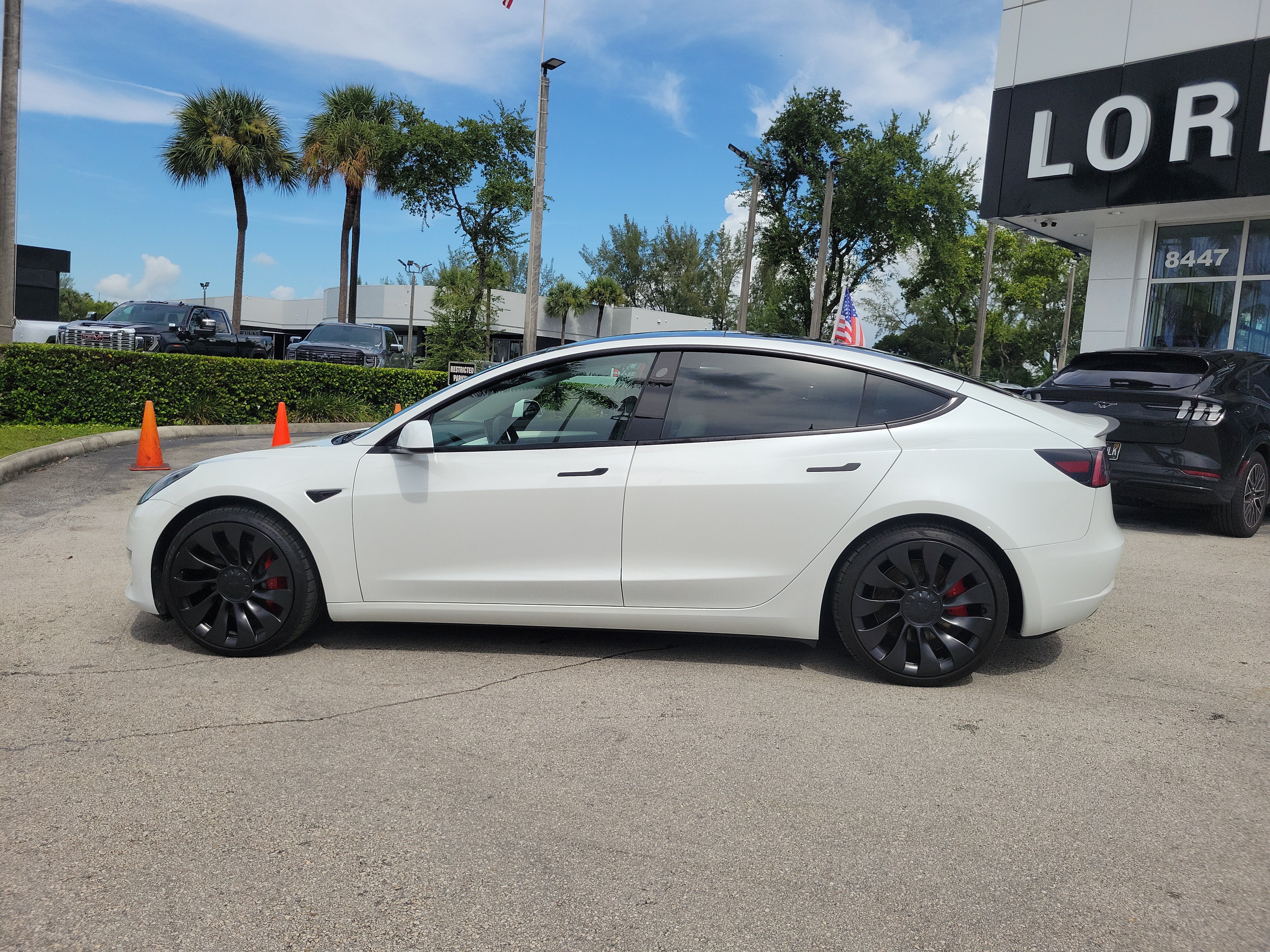 Used 2023 Tesla Model 3 Performance AWD/4WD image 8